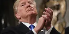 Trump pubblica video affondamento imbarcazione piena di droga, il Venezuela smentisce: “Fake, generato da IA”
