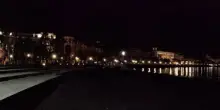 Orrore su una 18enne italiana, violentata in spiaggia: l’uomo albanese nega. Quei lividi impressionanti