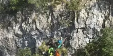Italia, crolla un diedro di roccia: alpinisti travolti. Terrore