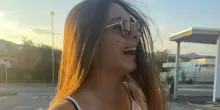 “Ciao amore, ti amo”. Elisa muore a 22 anni in un incidente: chi era