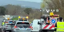 Tir in fiamme in galleria, chiuso tratto dell’A1 Direttissima: traffico in tilt