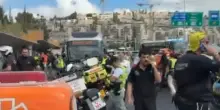 Attentato a Gerusalemme, assalto armato su un autobus: cinque morti e oltre venti feriti