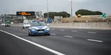 Terrore in autostrada, in fuga dalla polizia: inseguimento da film, chi c’era a bordo