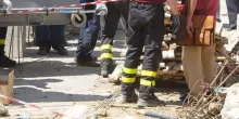 Operaio 62enne muore schiacciato davanti ai colleghi: scena drammatica
