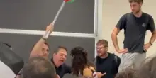 Pisa, manifestazione pro-Pal all’università finisce malissimo: professore rimane contuso