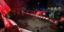 Corteo ProPal, la protesta diventa scontro: caos totale in centro