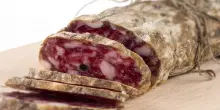 Richiamato salame dai supermercati. L’allerta del Ministero: “Pericolo salmonella, non mangiatelo”