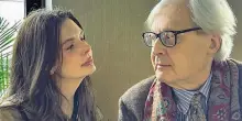 Evelina Sgarbi contro il padre Vittorio: “Mi deve 33mila euro, non mi ha mai regalato borse Dior”