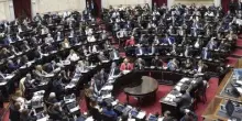 Werthein lascia il governo a quattro giorni dal voto: scossone per Milei alla vigilia delle legislative