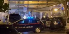 Omicidio nella movida di Palermo, ucciso un 21enne: cercava di fermare un pestaggio