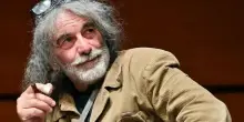 “Scandaloso, madornale”. Mauro Corona esplode di rabbia, mai visto così