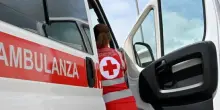 “È rimasto incastrato lì sotto”. Tragedia in Italia, in corso l’intervento disperato dei soccorritori