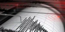 “Tremano i palazzi”. Istanbul, scossa di terremoto spaventosa: le famiglie fuggono in strada