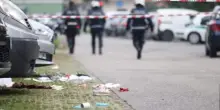 “Coltellate in faccia”. Donna massacrata, disumano: lei morta, fermato l’ex marito