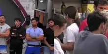 “Ma lui è fidanzato fuori”. Grande Fratello, shock dentro e fuori la casa