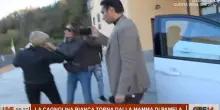 Pamela Genini, la cagnolina restituita alla mamma: tensione in diretta a Ore 14