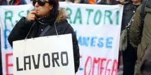 Amazon annuncia licenziamenti di massa: 30.000 posti a rischio, “sostituiti dall’intelligenza artificiale”
