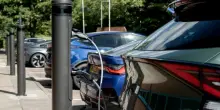 Auto elettriche, incentivi fino a 11mila euro: arriva il click day, come partecipare
