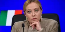“La usa come un tram!”. Rivolta contro il nuovo candidato della Meloni alle Regionali