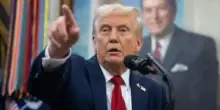 “Licenziati, tutto bloccato”. Caos negli Usa, cosa sta succedendo intorno a Trump: alta tensione