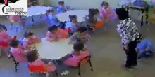 Violenze sui bimbi all’asilo nido: accuse a tre maestre, gravissimo