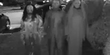 Terrore puro fuori casa, arrivano così: il video agghiacciante. Cosa volevano fare