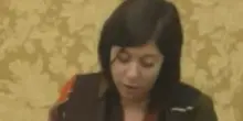 Protesta in aula: la deputata 5 Stelle  rolla uno spinello per denunciare il decreto sicurezza