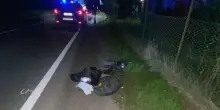 Ciclista travolto e ucciso da un auto, notizia shock sul conducente: “Si è rifiutato di farlo”