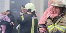 Ucraina colpisce in profondità la Russia: distrutto l’impianto chimico di Bryansk. Mosca risponde con nuovi raid su Kiev