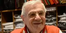 Il sarto che ha vestito gli ultimi tre Papi: “Bergoglio mi diede del ladro quando gli dissi il prezzo di una fascia”