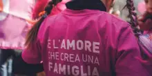 La Corte costituzionale: “Sì al riconoscimento alla nascita di entrambe le mamme per i figli delle coppie lesbiche”