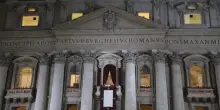 Fumata bianca in Conclave, ecco chi è il nuovo Papa