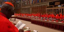 La rivelazione del cardinale Dolan sul Conclave: “Papa Leone XIV è stato eletto velocemente per colpa del cibo che veniva servito a Santa Marta”