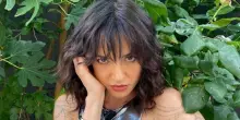 Asia Argento celebra i 4 anni senza alcol e droghe: “Non è stato facile smettere, ora scelgo la vita”
