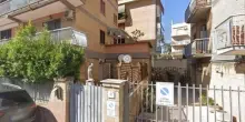 Roma, donna di 46 anni muore dopo una liposuzione in uno studio privato: ambulatorio senza licenza e medico con precedenti per lesioni