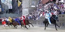 Palio di Siena 2 luglio 2025, chi fa la telecronaca della Carriera su La7: giornalista e commentatore