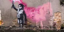 Accolto l’Sos del bambino di Banksy: Banca Ifis pagherà il restauro di “The Migrant Child”
