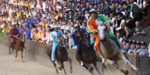 Palio di Siena 16 agosto 2025, biglietti: quanto costano e dove acquistarli