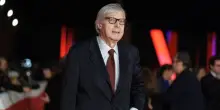 La figlia di Vittorio Sgarbi chiede un amministratore di sostegno per il padre: “Non è più in grado di seguire i propri interessi”