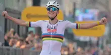 Giro di Lombardia 2025: più puntale delle tasse, arriva la scala reale di Tadej