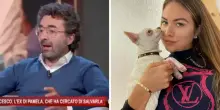 I genitori di Pamela Genini contro l’ex fidanzato: “Non è mai stato con lei e non vuole ridarci la sua cagnolina” | VIDEO